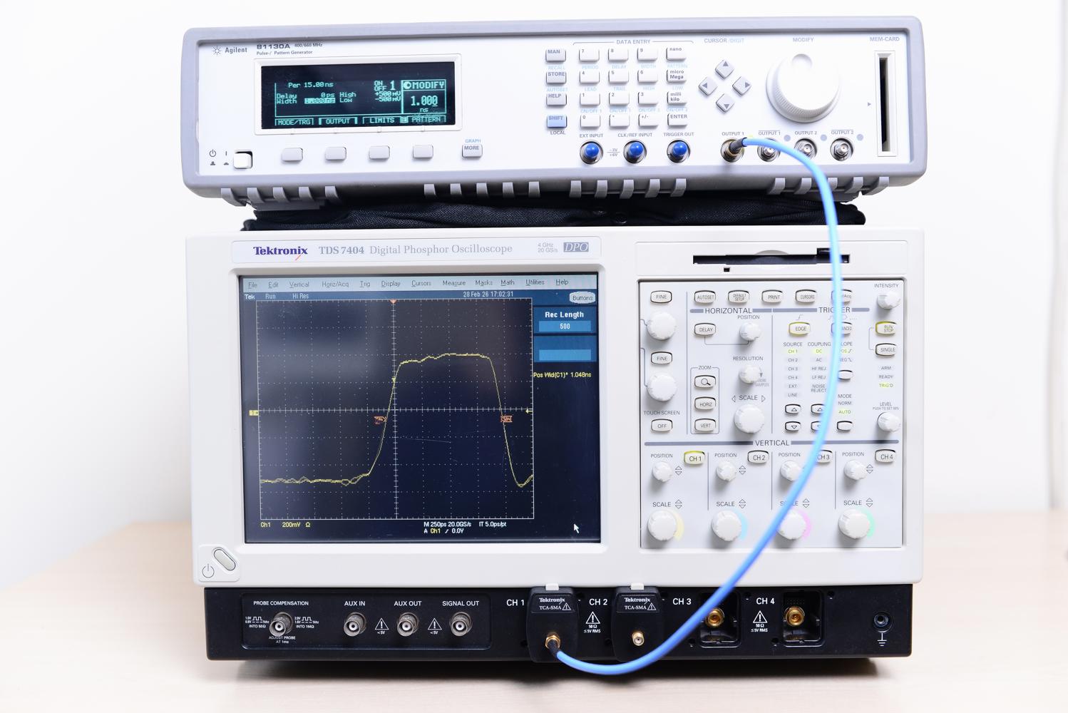 Осциллограф Tektronix TDS7404